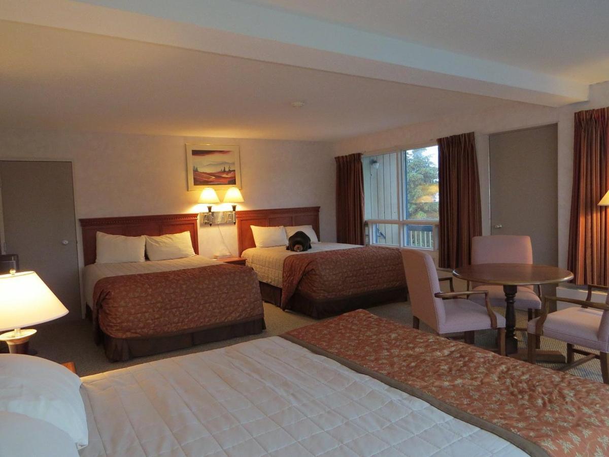 Lac Le Jeune Nature Resort Logan Lake ภายนอก รูปภาพ