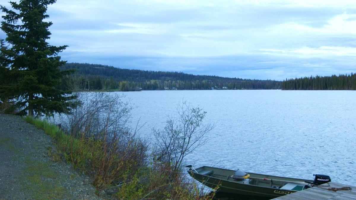 Lac Le Jeune Nature Resort Logan Lake ภายนอก รูปภาพ