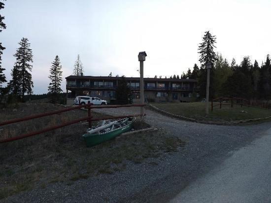 Lac Le Jeune Nature Resort Logan Lake ภายนอก รูปภาพ