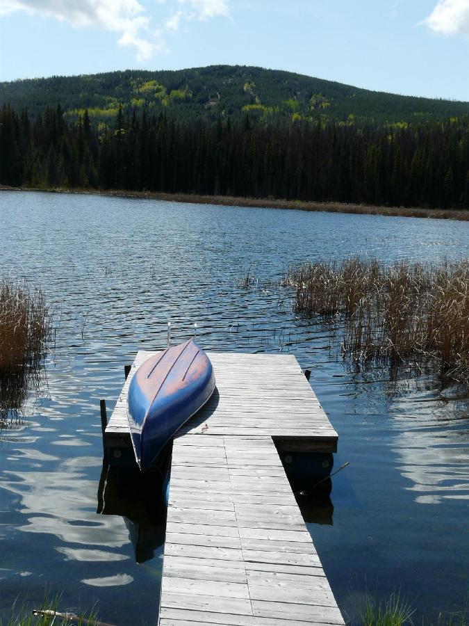 Lac Le Jeune Nature Resort Logan Lake ภายนอก รูปภาพ