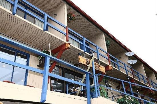 Lac Le Jeune Nature Resort Logan Lake ภายนอก รูปภาพ